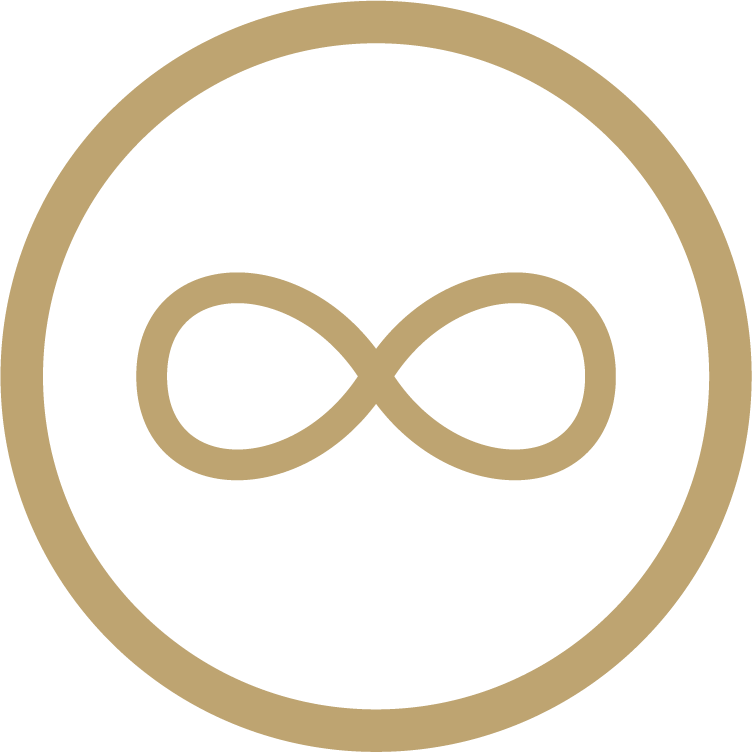 Goldenes Lemniskaten-Symbol in Form einer liegenden Acht innerhalb eines goldenen Kreisrahmens auf hellem Hintergrund.